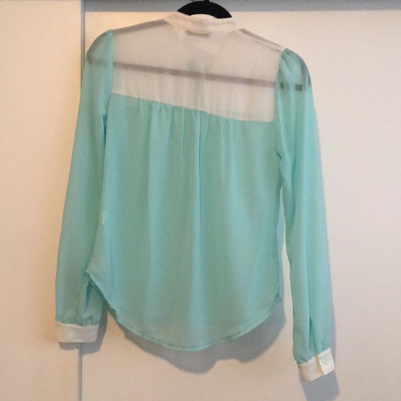 Color block top - Picture 4 of 4